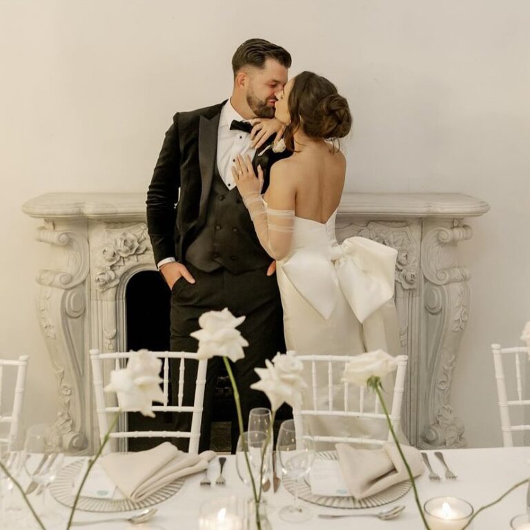 Less Is More: Crafting a Chic Minimalist Wedding